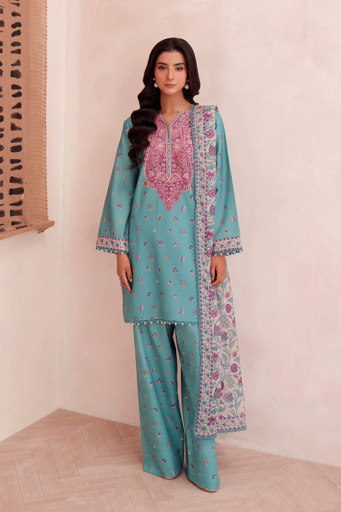 Printed - 3 Pc Lawn Suit (Lawn Dupatta) - Image 3