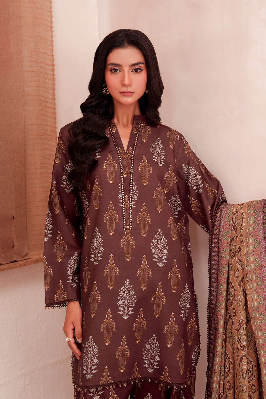 Printed - 3 Pc Lawn Suit (Lawn Dupatta) - Image 3