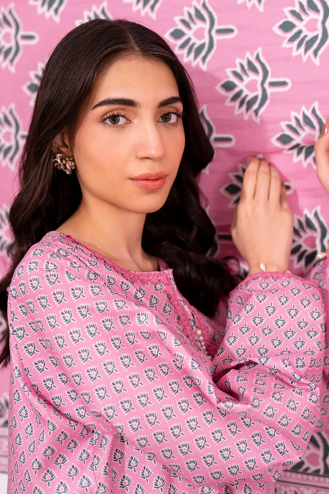 Printed - 3 Pc Lawn Suit - Image 4