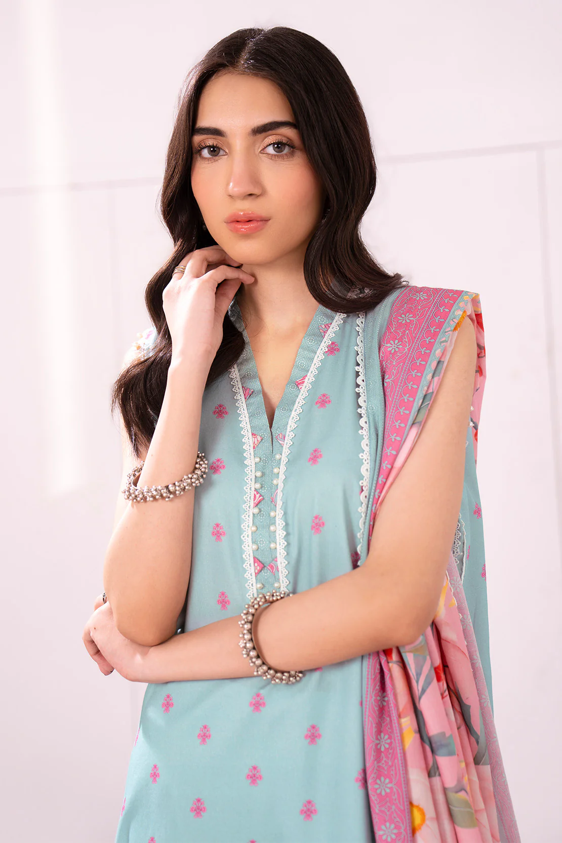 Printed - 3 Pc Lawn Suit - Image 4