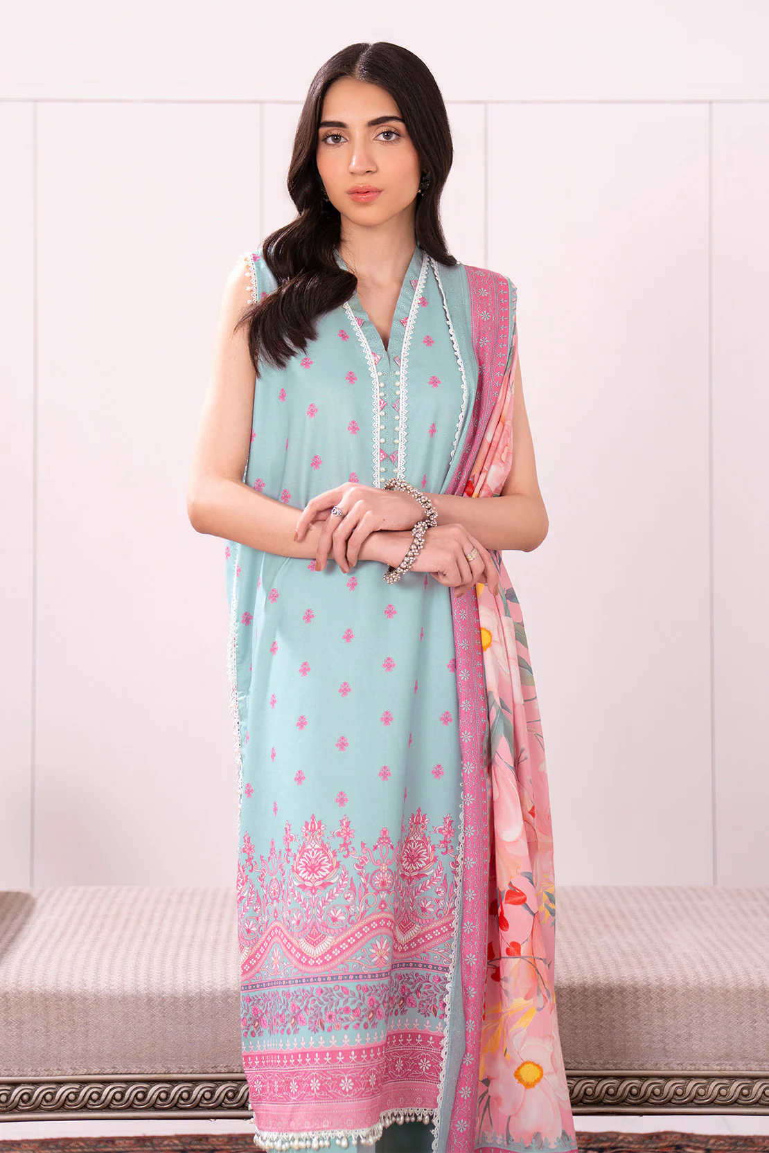 Printed - 2 Pc Lawn Suit (Lawn Dupatta) - Image 3