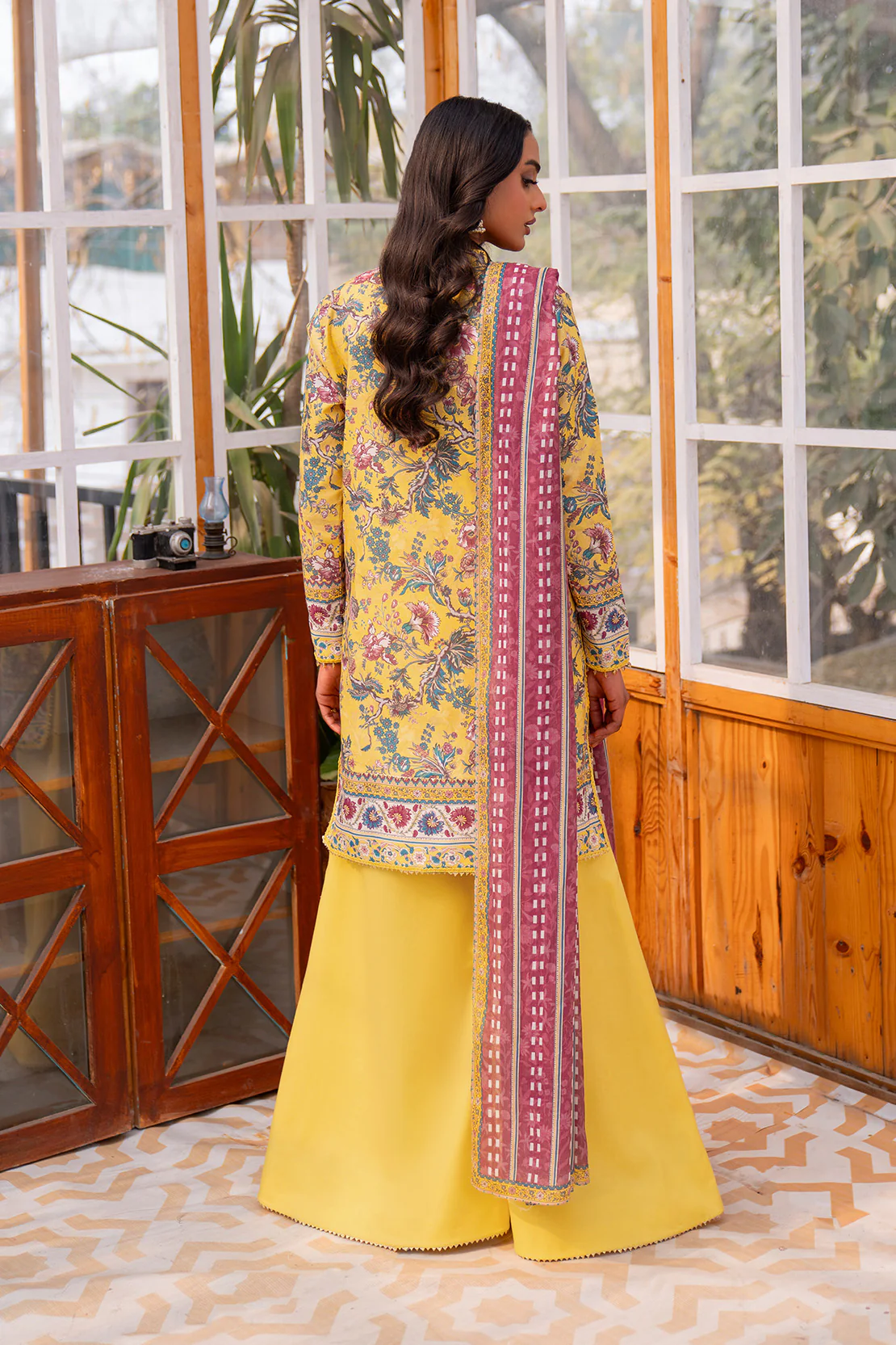 Printed - 3 Pc Lawn Suit (Lawn Dupatta) - Image 5