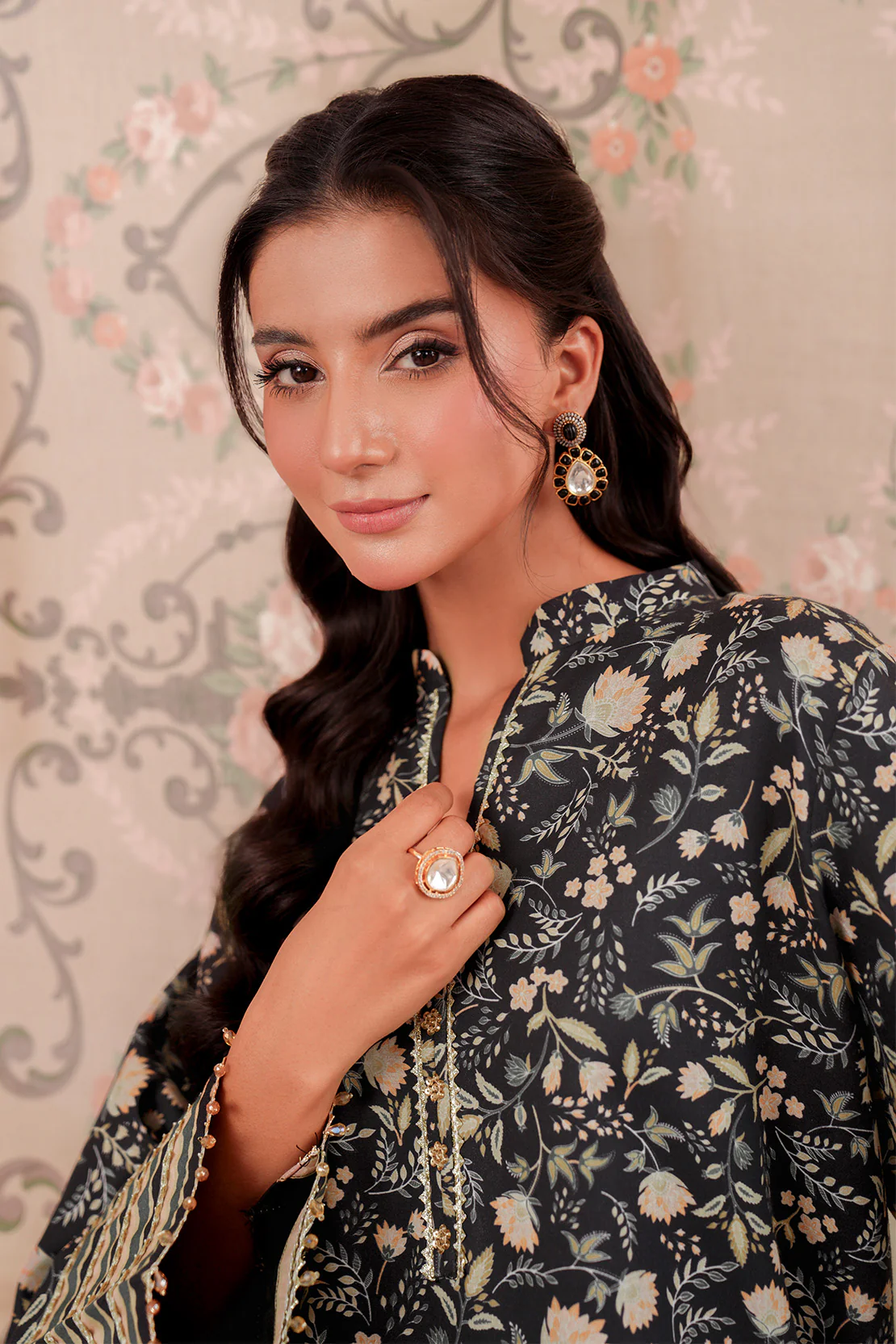 Printed - 3 Pc Lawn Suit (Lawn Dupatta) - Image 3