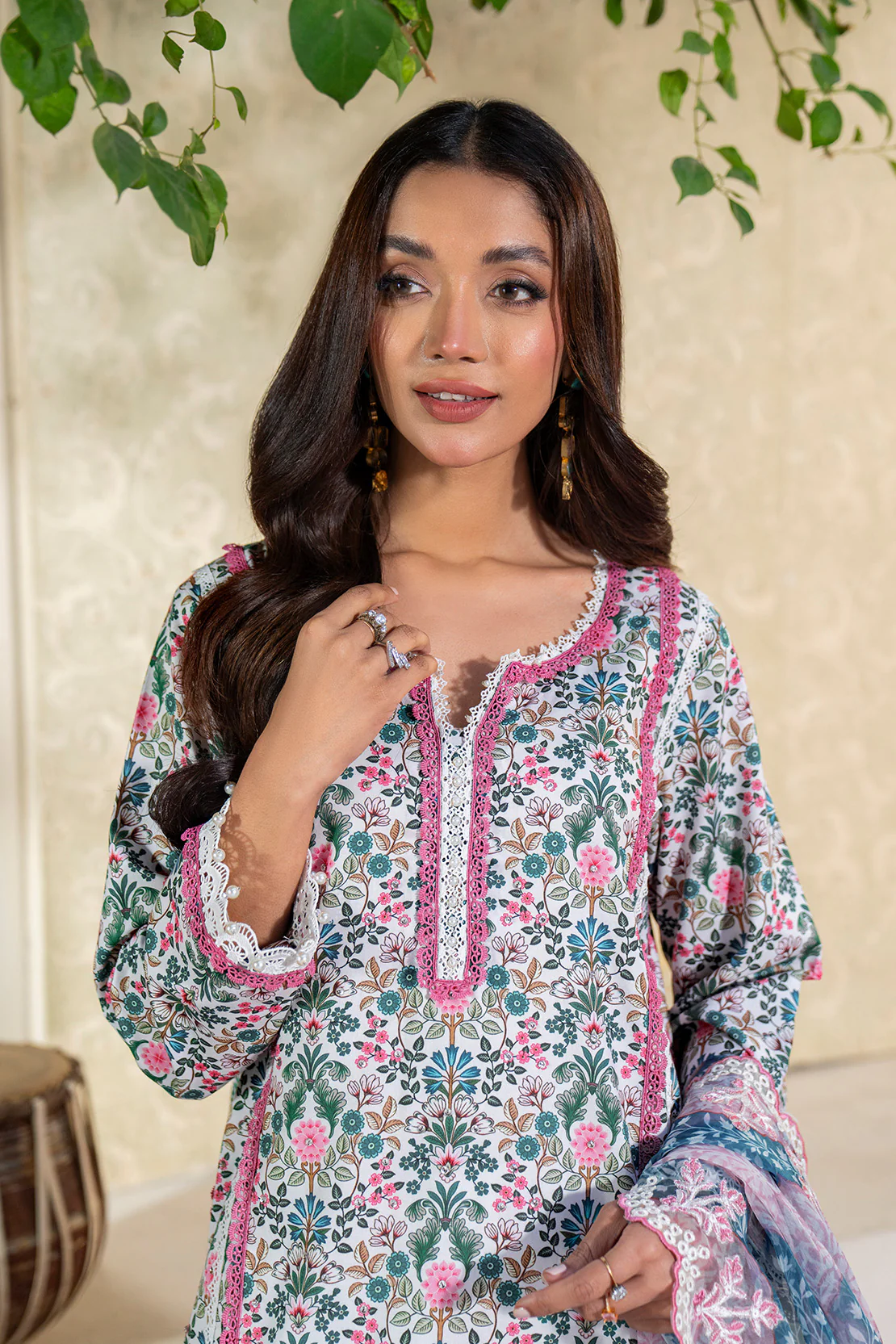 Embroidered - 3 Pc Lawn Suit (Organza Dupatta) - Image 4