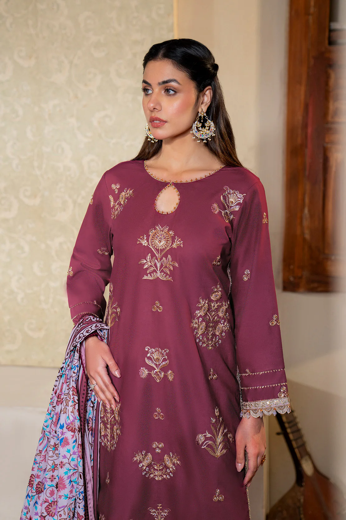 Embroidered - 3 Pc Lawn Suit (Lawn Dupatta) - Image 4