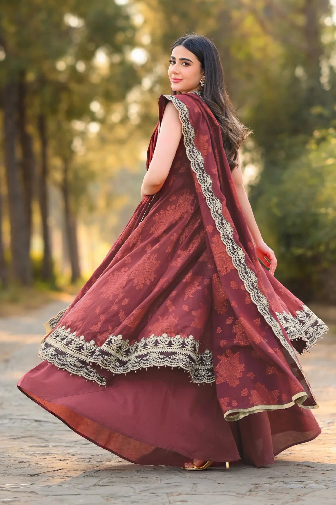 Jacquard - 2 Pc Suit - Image 3