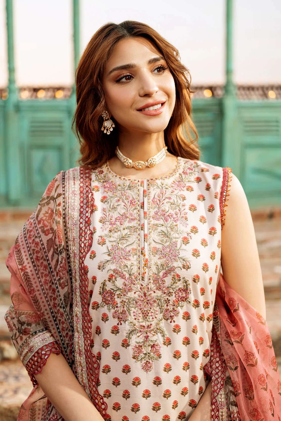 Embroidered - 3 Pc Lawn Suit (Organza Dupatta) - Image 5
