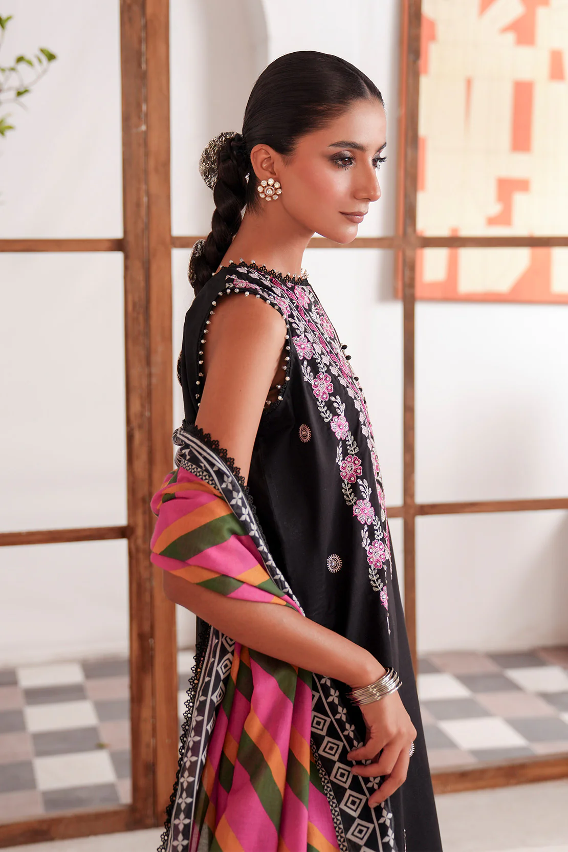 Embroidered - 2 Pc Lawn Suit (Lawn Dupatta) - Image 5