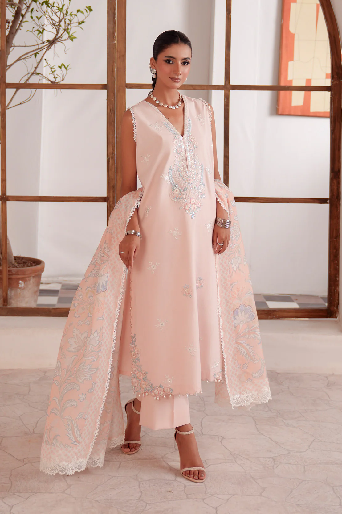 Embroidered - 2 Pc Lawn Suit (Lawn Dupatta) - Image 4