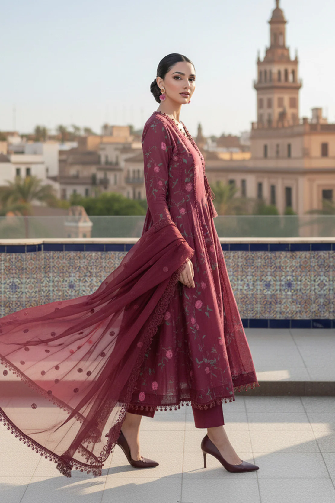 Embroidered - 3 Pc Cotton Lawn Suit (Organza Dupatta) - Image 3