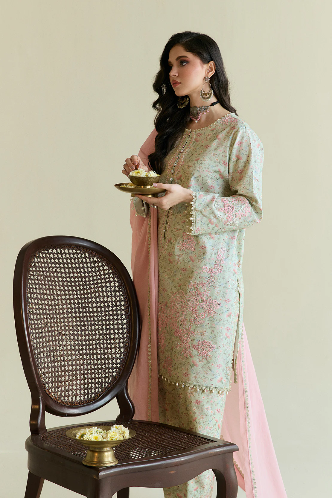Printed Embroidered - Chikankari 3 Pc Lawn Suit (Dyed Lawn Dupatta) - Image 4