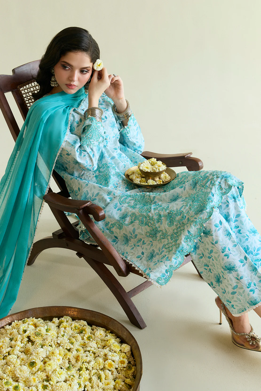 Printed Embroidered - Chikankari 3 Pc Lawn Suit (Dyed Lawn Dupatta) - Image 3