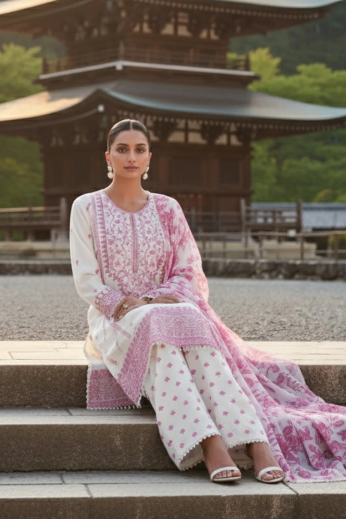 Embroidered - 3 Pc Lawn Suit (Lawn Dupatta) - Image 4