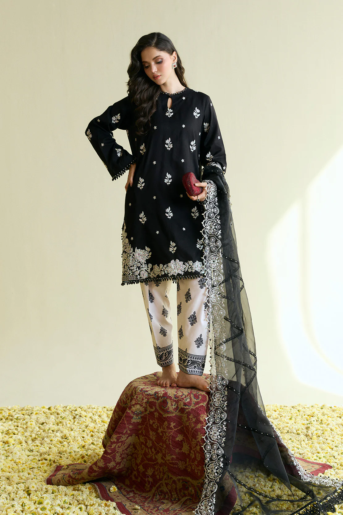 PREMIUM LAWN - 3 PC LAWN SUIT - Image 3