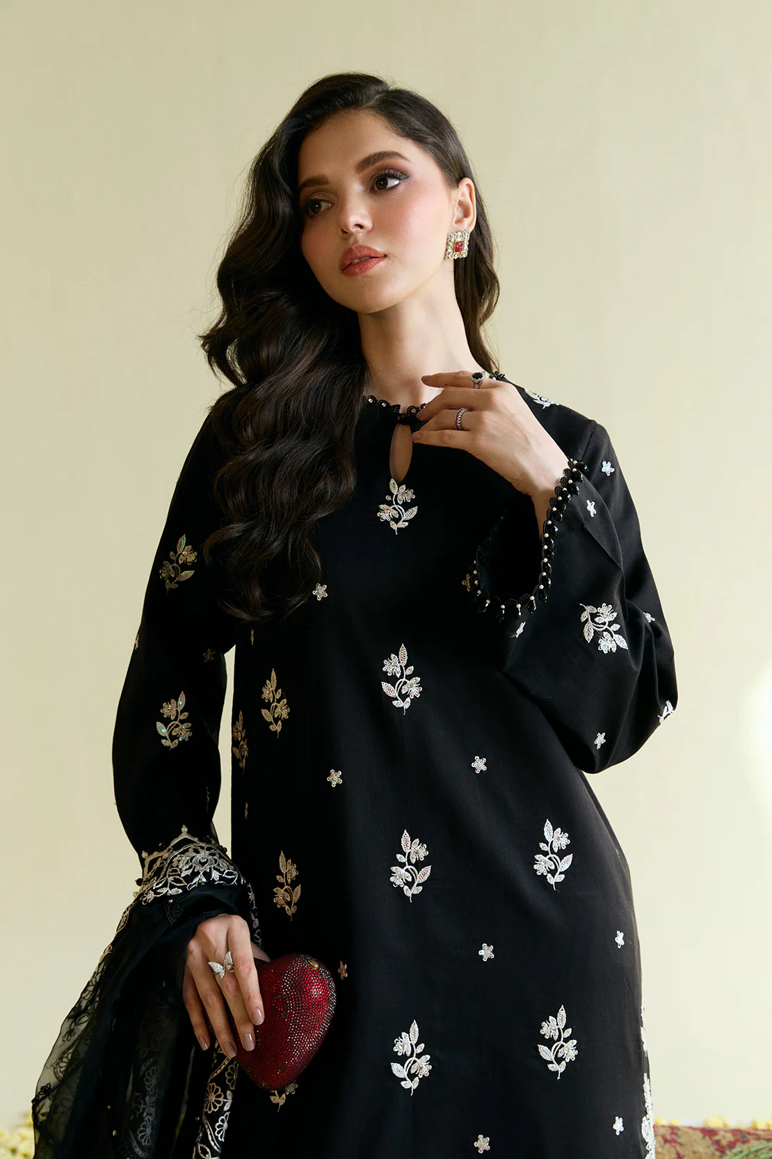 PREMIUM LAWN - 3 PC LAWN SUIT - Image 4