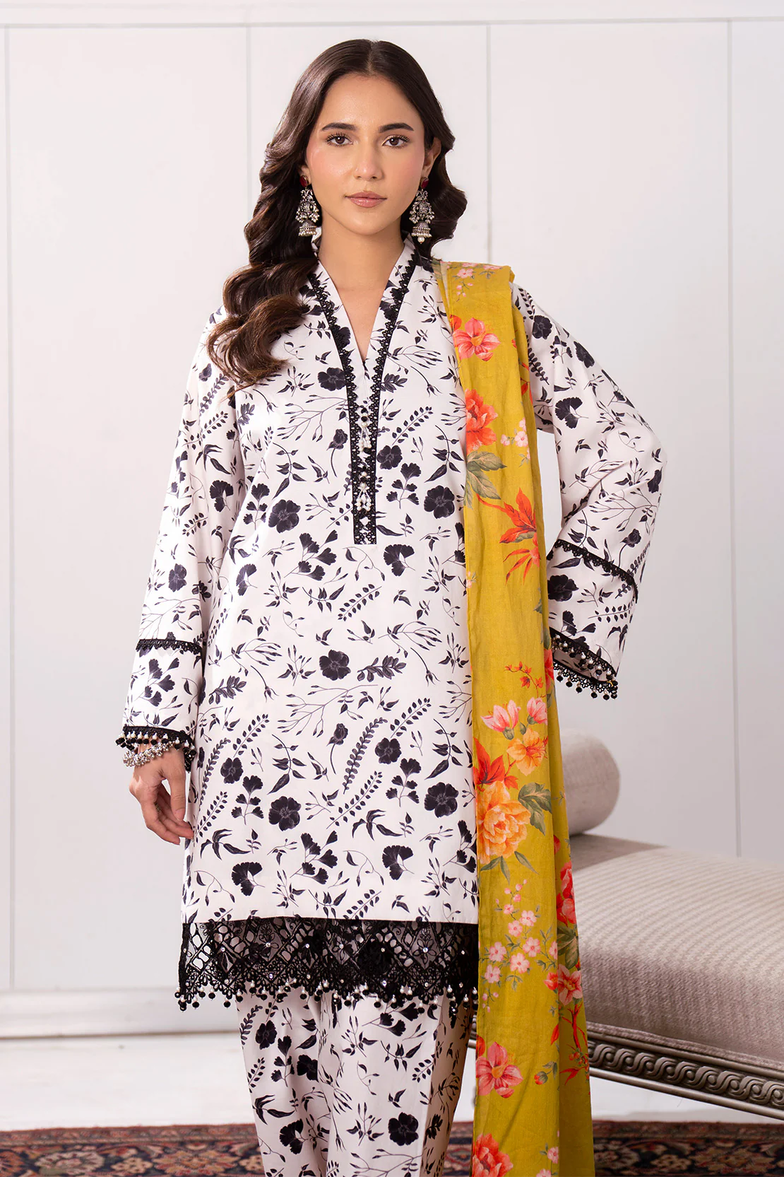 Printed - 3 Pc Lawn Suit (Lawn Dupatta) - Image 5