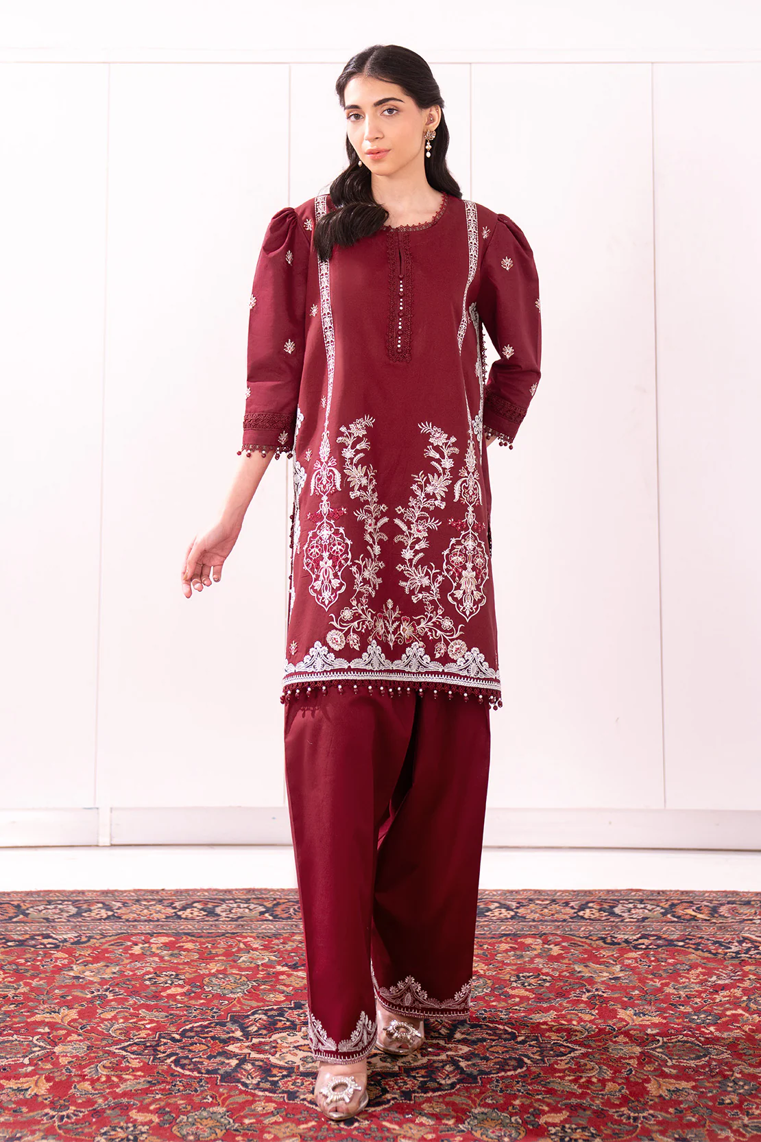 Embroidered - 2 Pc Lawn Suit