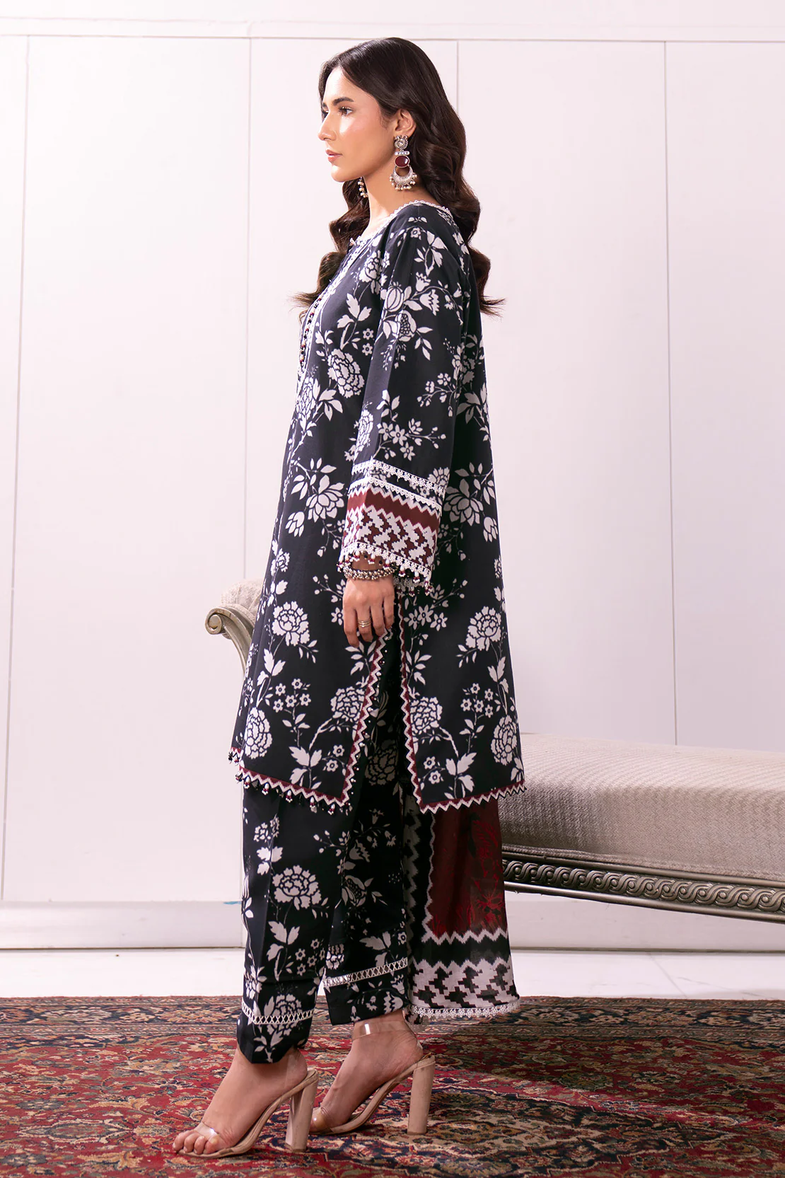 Printed - 3 Pc Lawn Suit (Lawn Dupatta) - Image 5