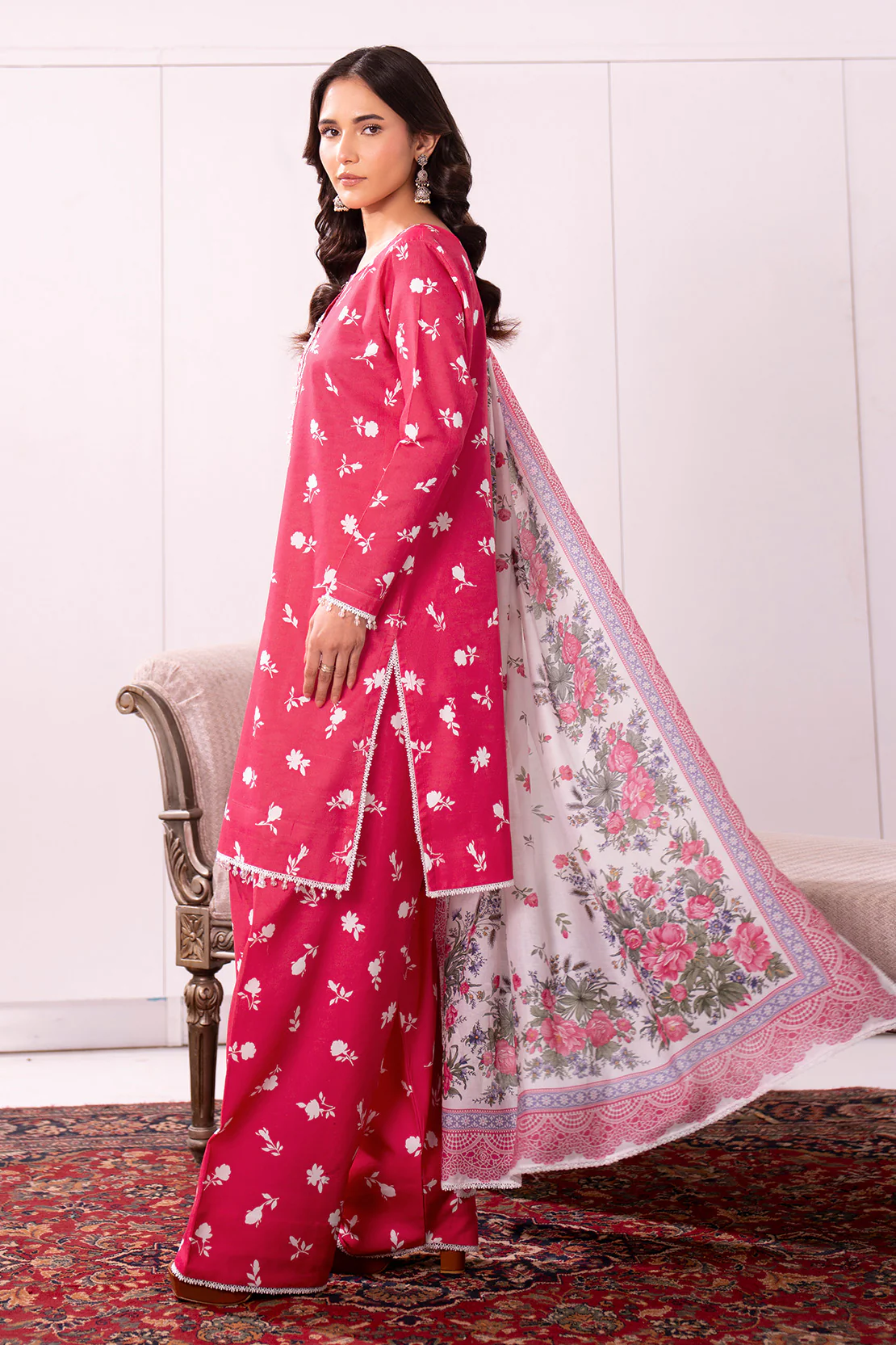 Printed - 3 Pc Lawn Suit (Lawn Dupatta) - Image 3