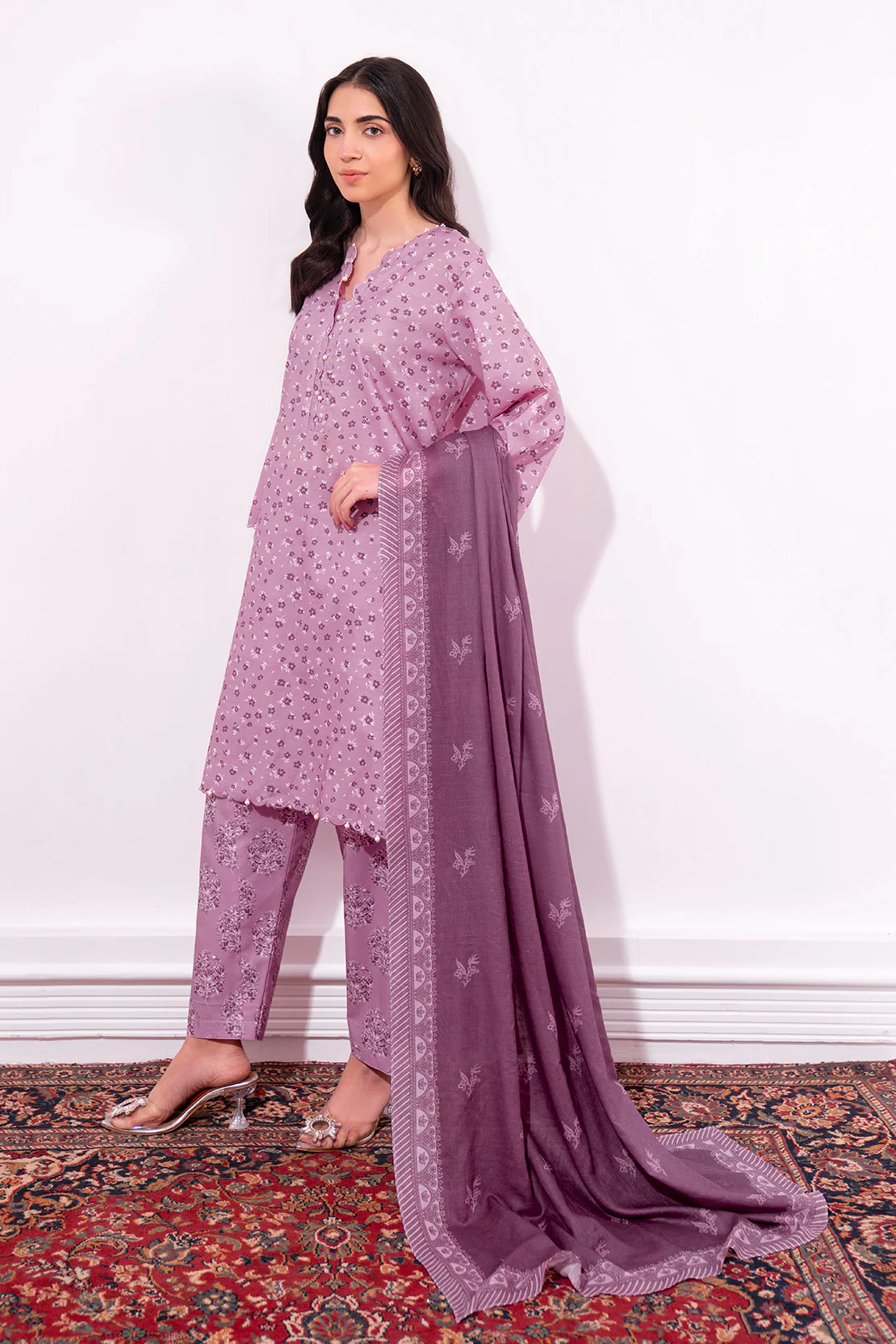 Printed - 3 Pc Lawn Suit (Lawn Dupatta) - Image 3