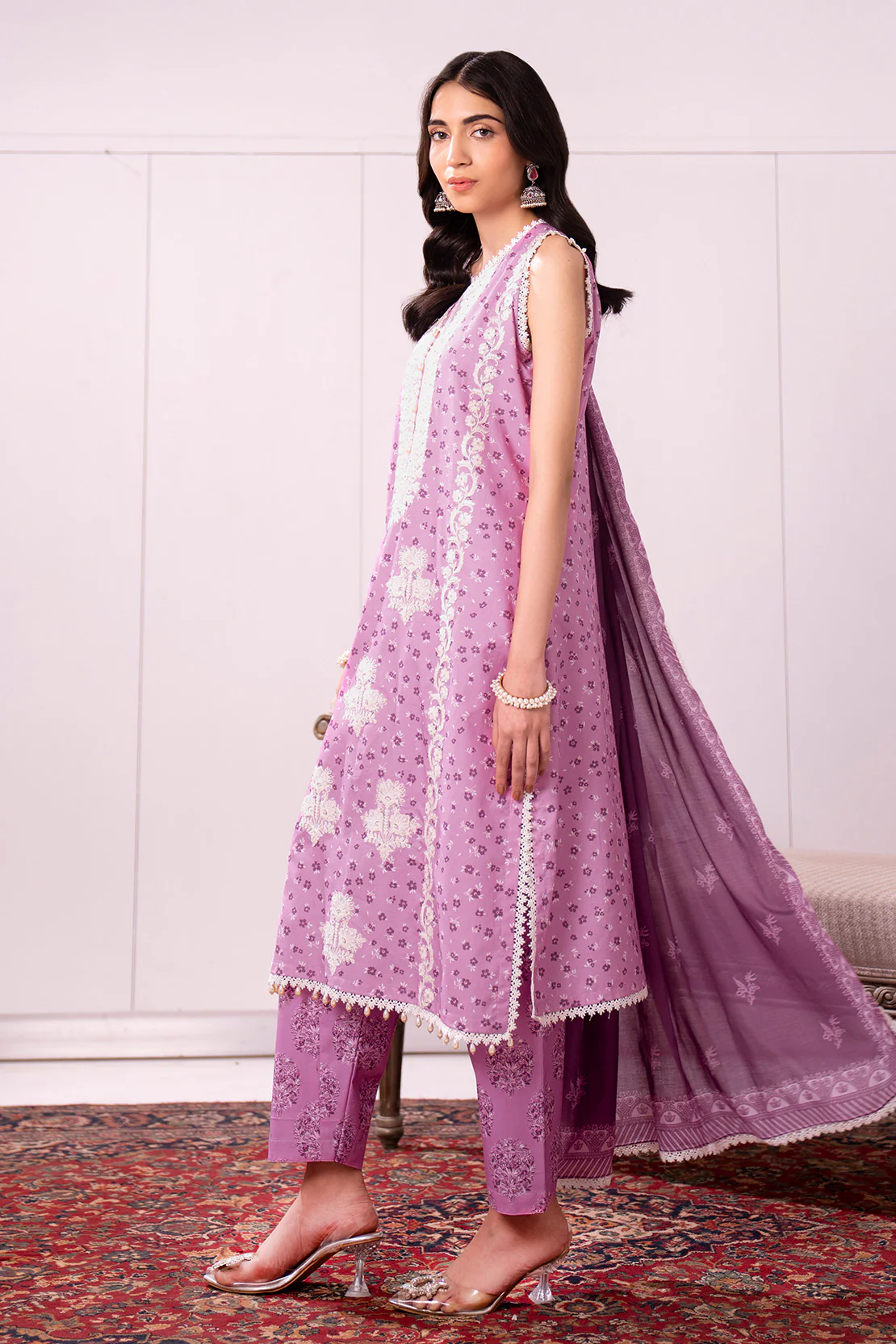 Embroidered - 3 Pc Lawn Suit (Lawn Dupatta) - Image 3