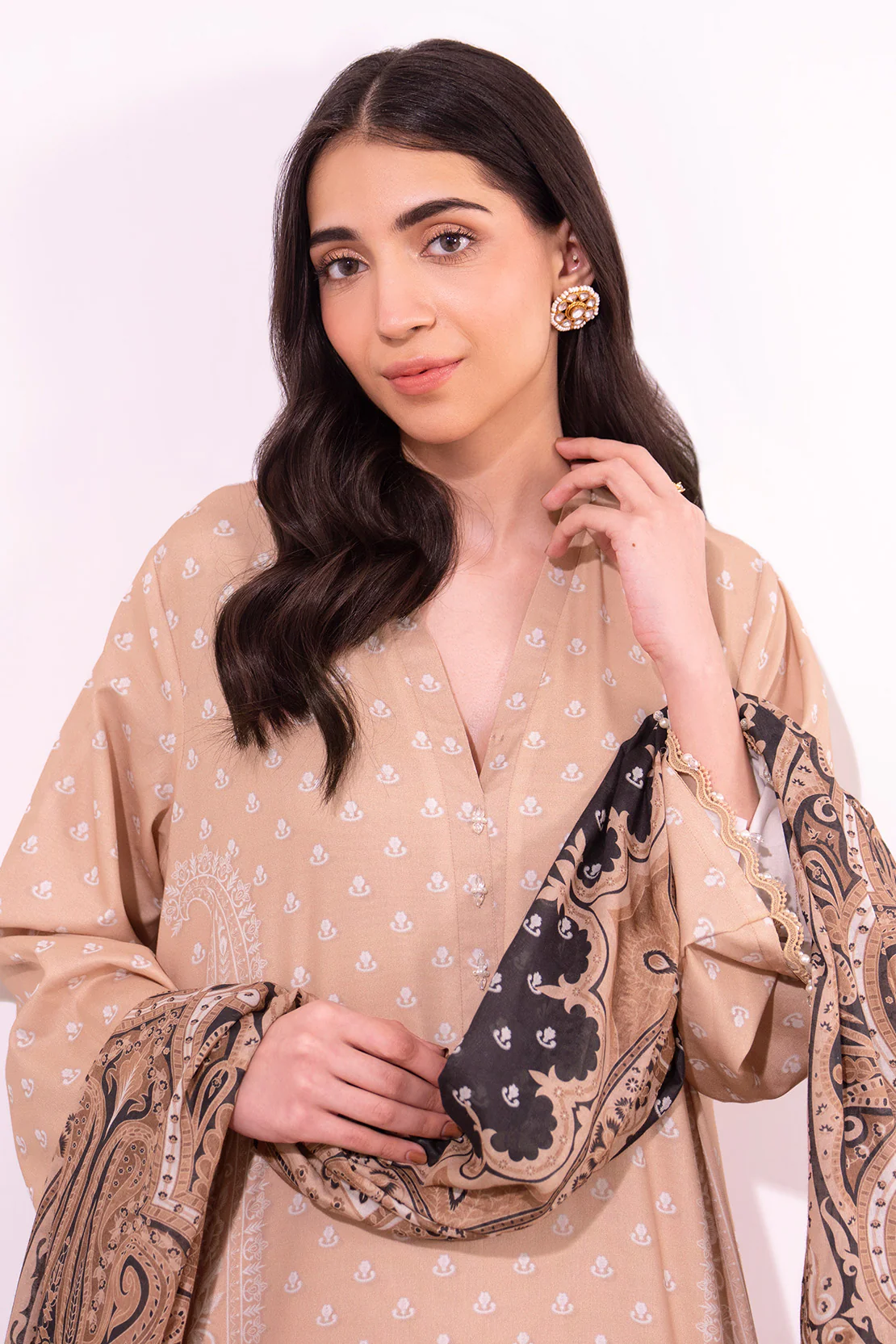 Printed - 3 Pc Lawn Suit (Lawn Dupatta) - Image 4