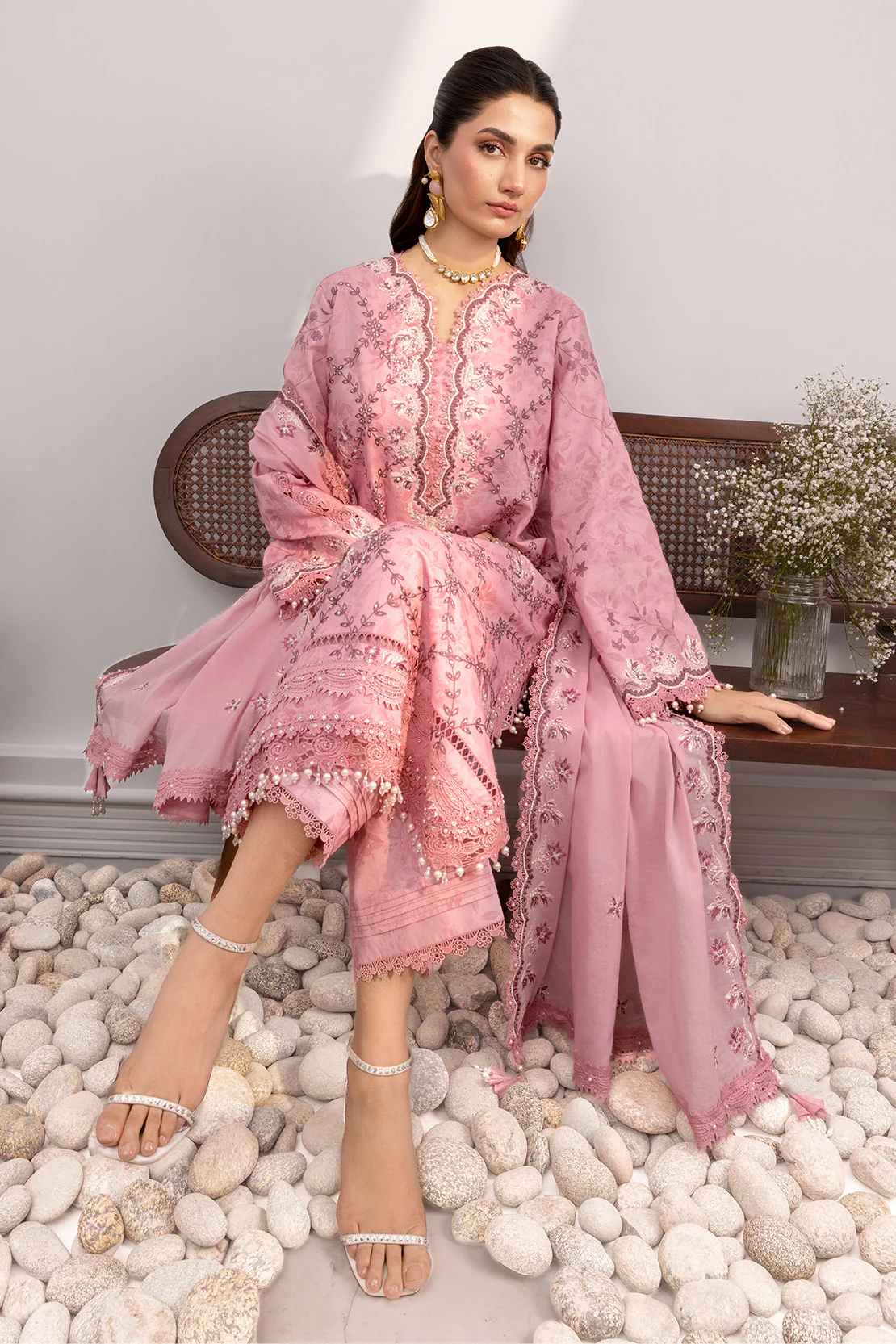Embroidered - 3 Pc Lawn Suit - Image 6