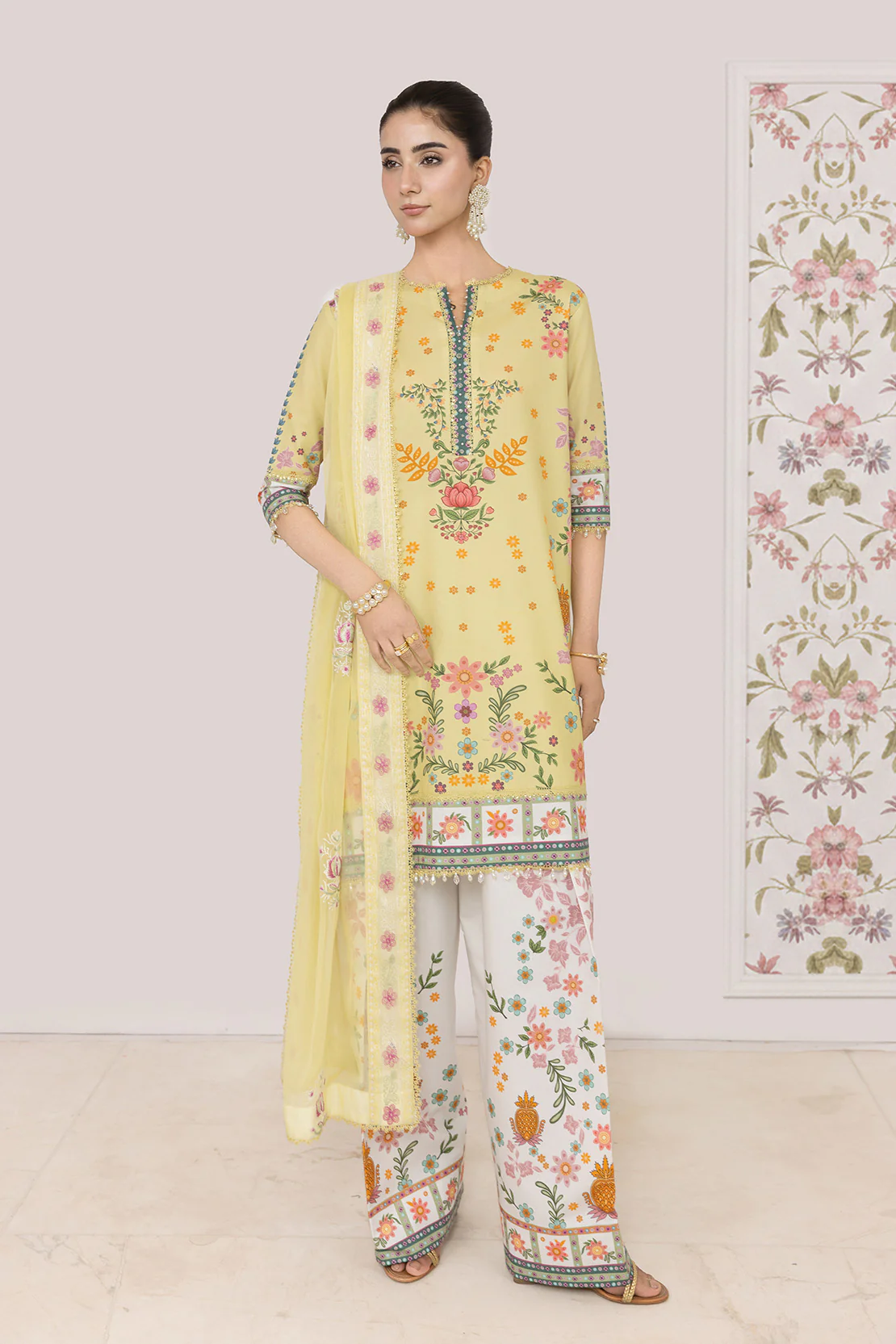 Embroidered - 3 Pc Lawn Suit (Embroidered Chiffon Dupatta) - Image 5