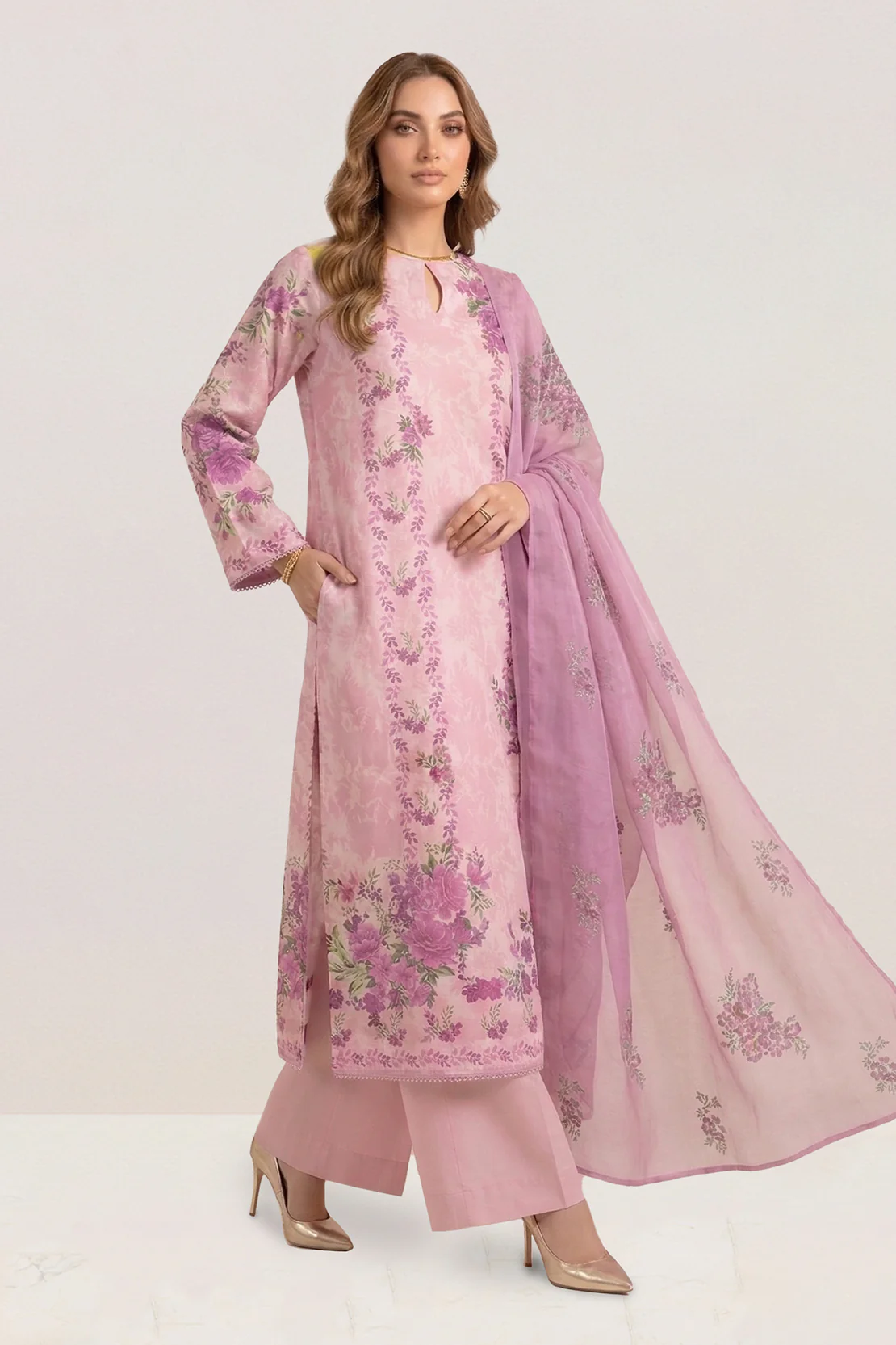 Embroidered - 3 Pc Lawn Suit - Image 5