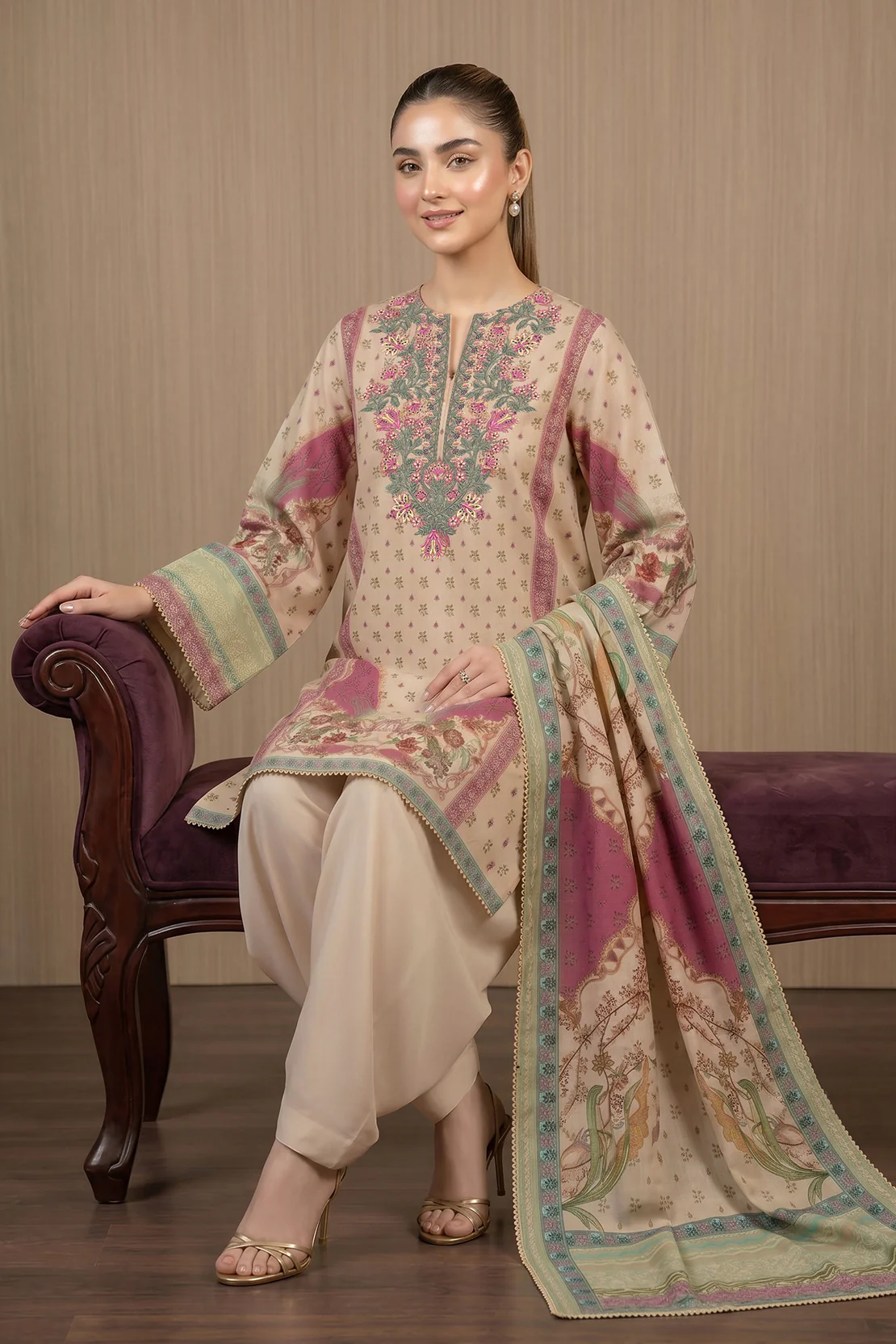 Embroidered - 2 Pc Lawn Suit - Image 3