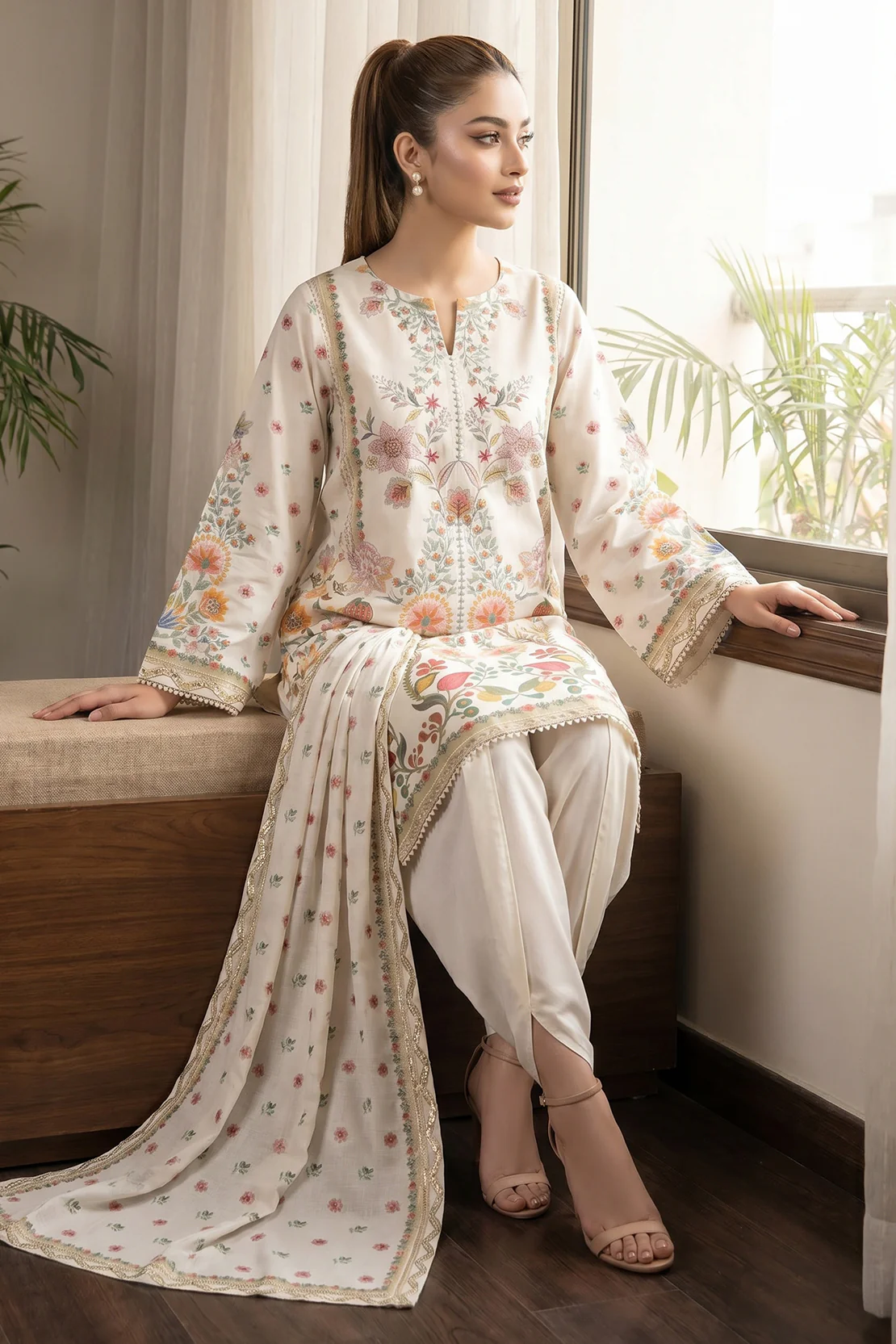 Printed - 2 Pc Lawn Suit - Image 3