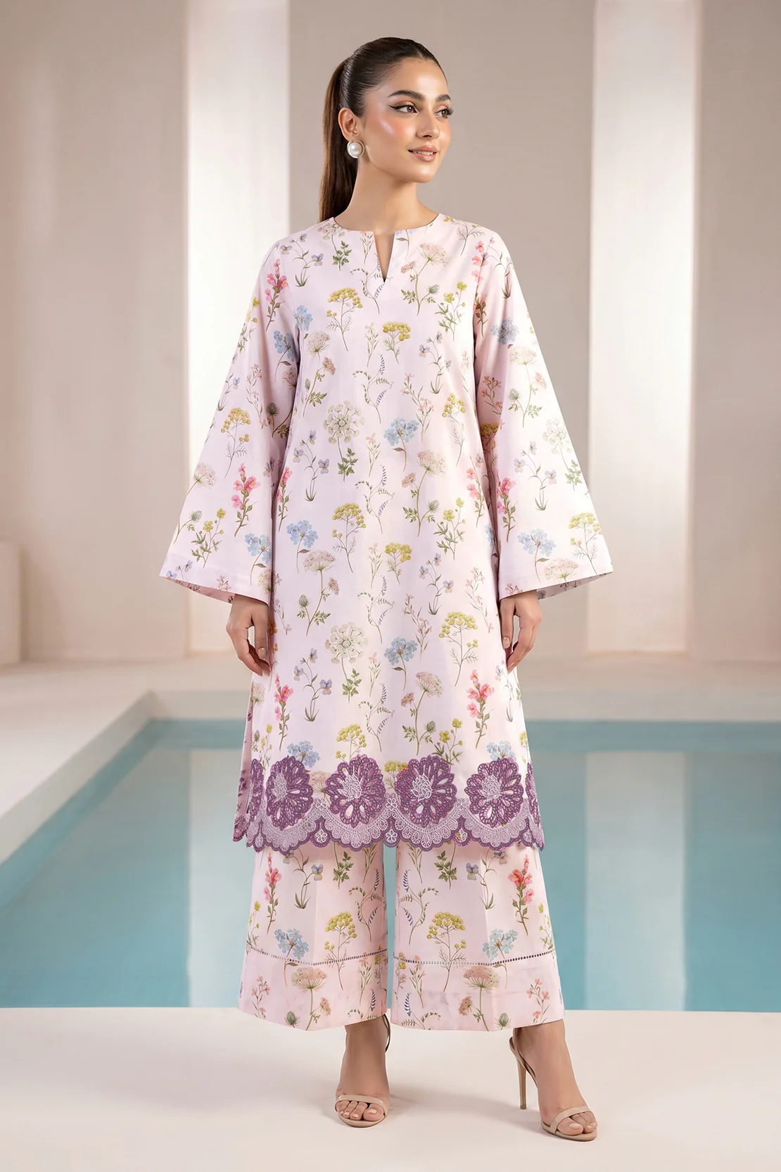 Embroidered - 2 Pc Lawn Suit