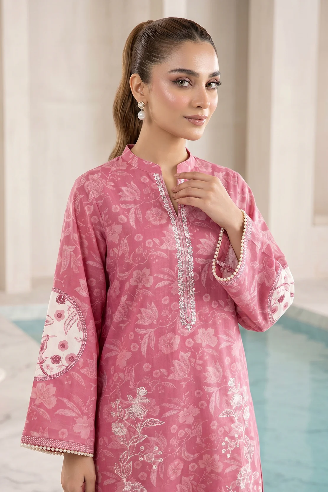 Embroidered - 2 Pc Lawn Suit - Image 3