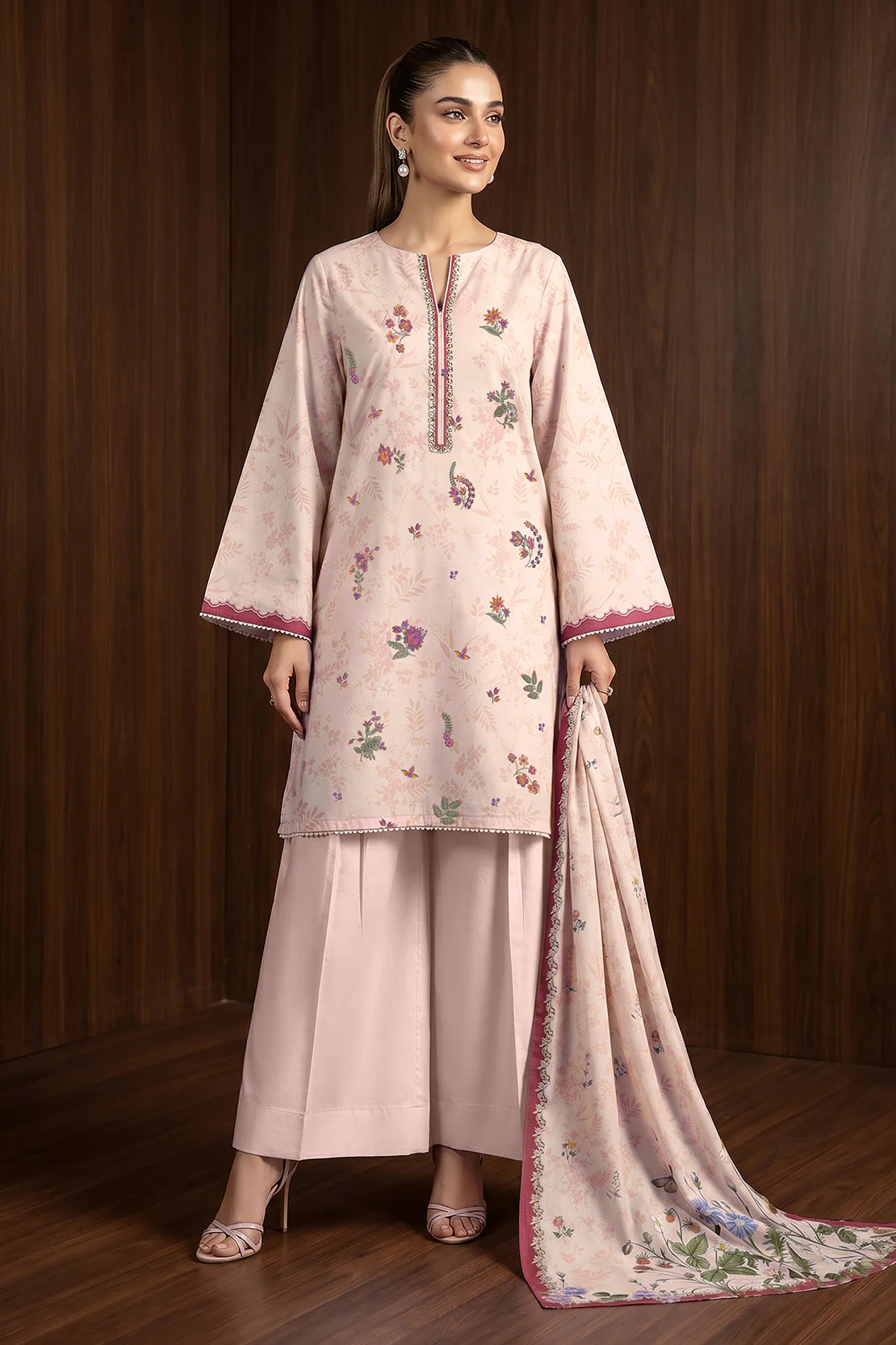 Embroidered - 3 Pc Lawn Suit