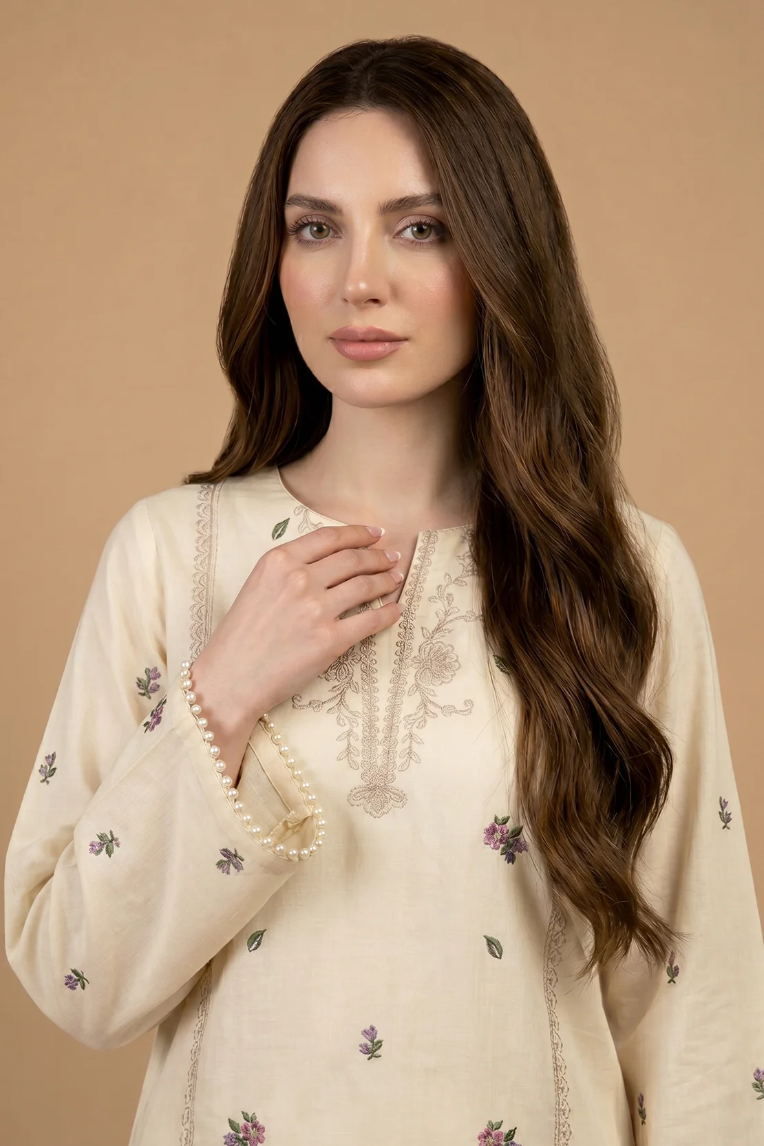 Embroidered - 2 Pc Lawn Suit - Image 2