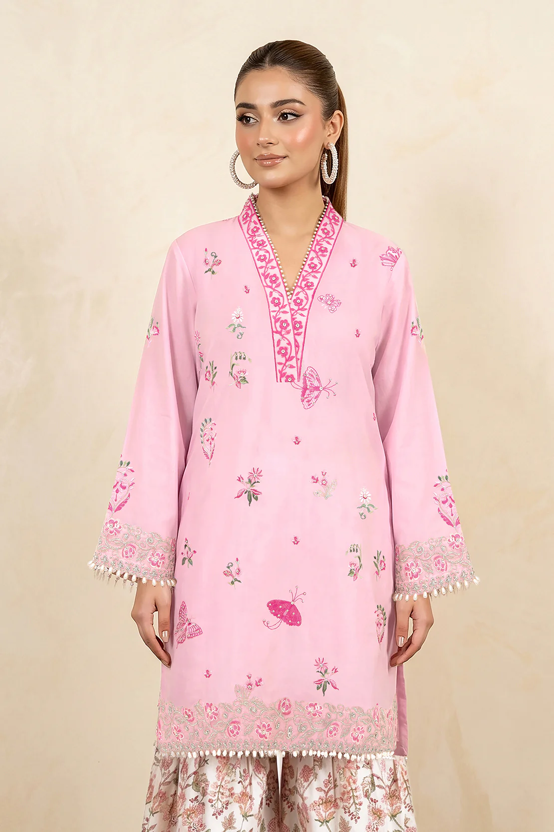 Embroidered - 2 Pc Lawn Suit - Image 3