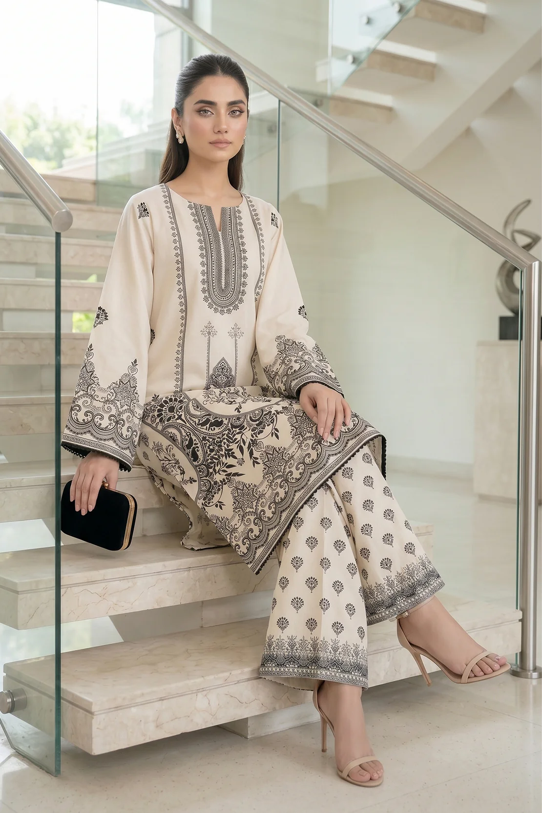 Printed - 2 Pc Lawn Suit - Image 3