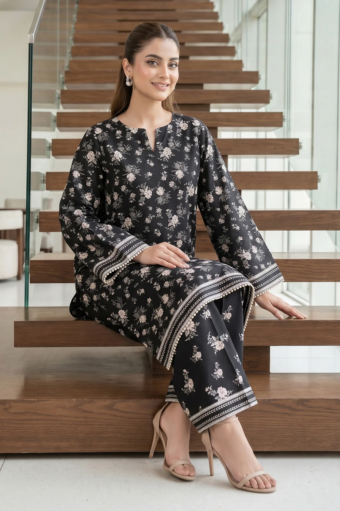 Printed - 2 Pc Lawn Suit - Image 3