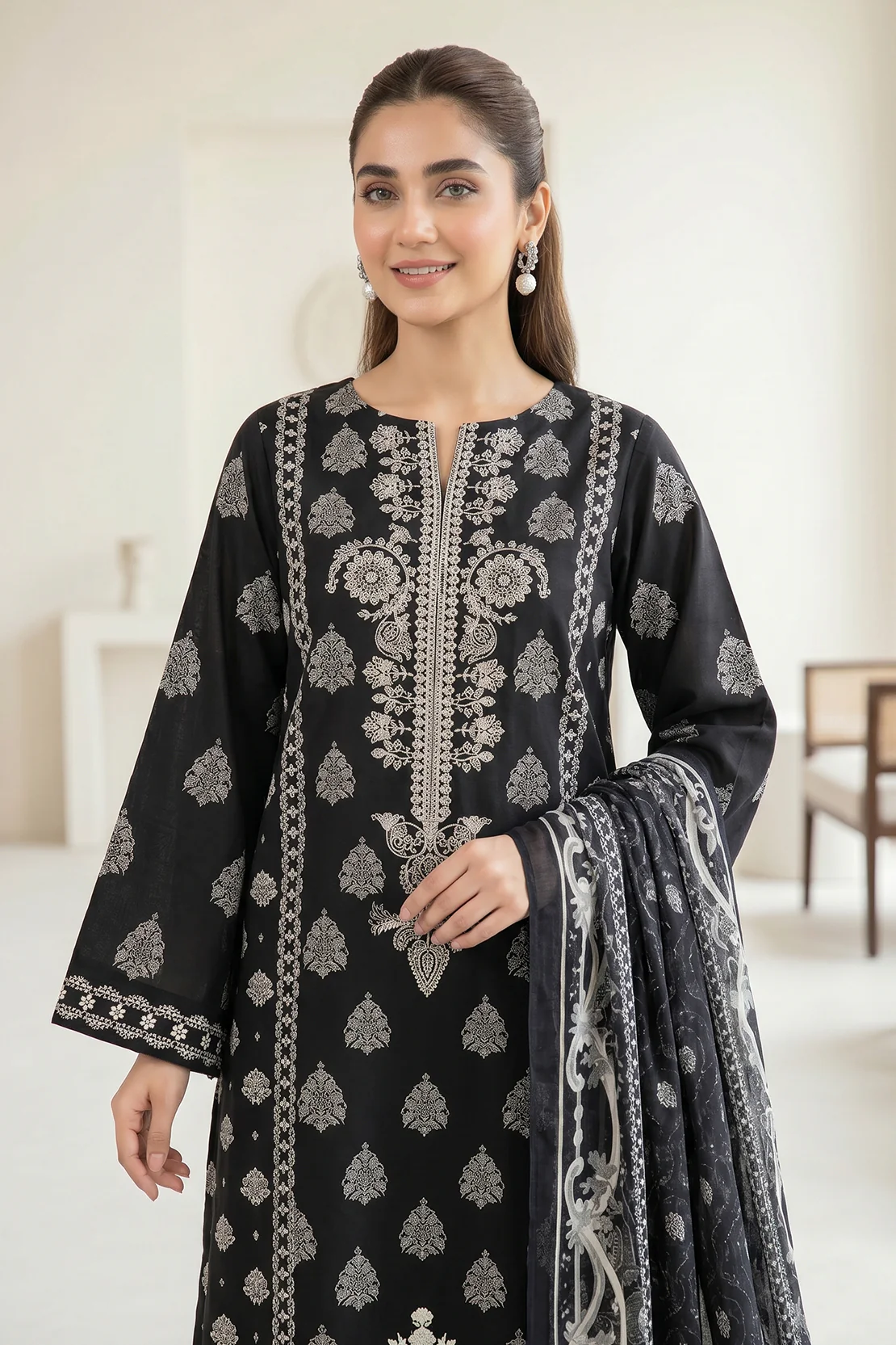 Printed - 3 Pc Lawn Suit - Image 2