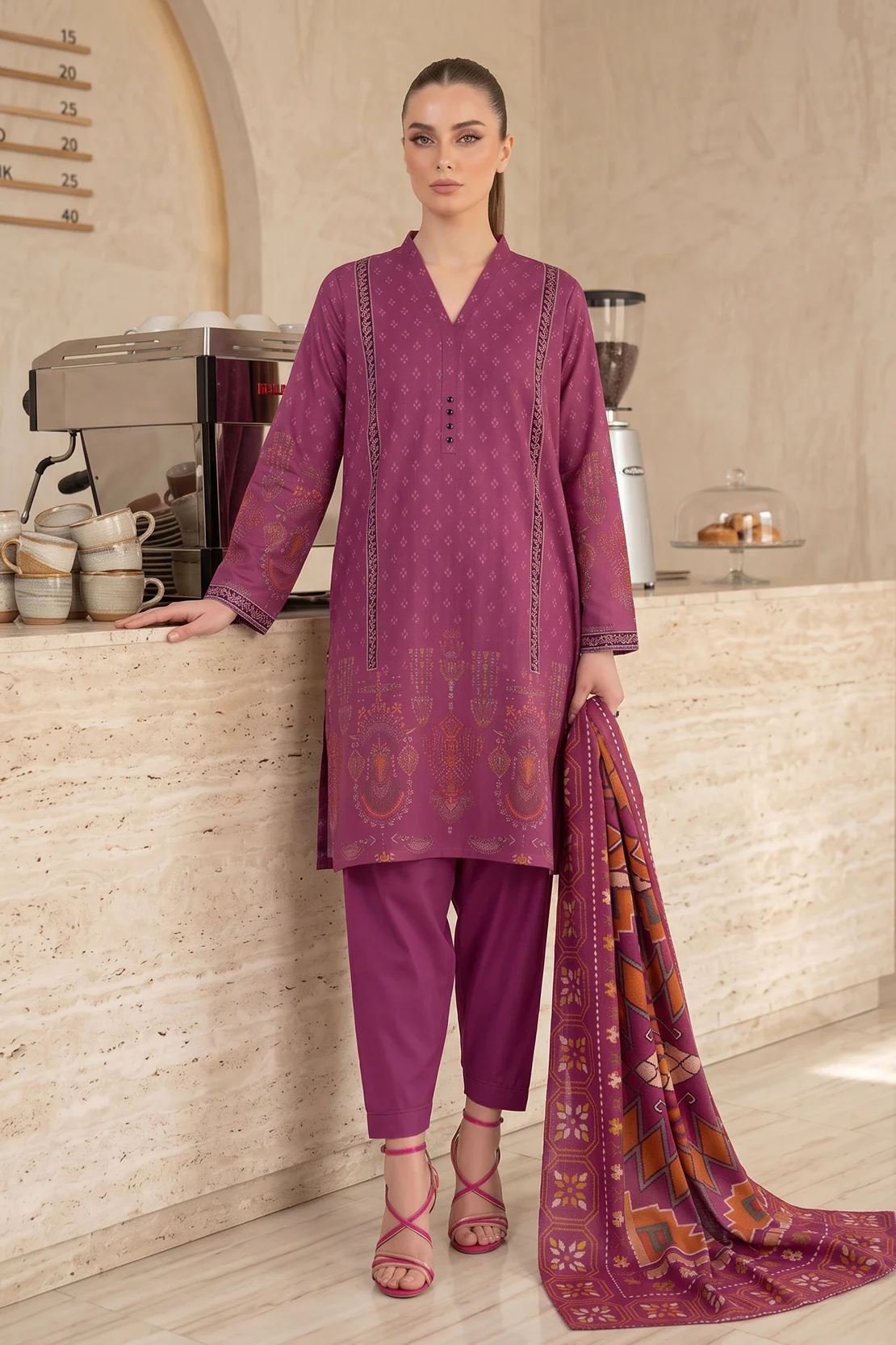 Embroidered - 2 Pc Lawn Suit