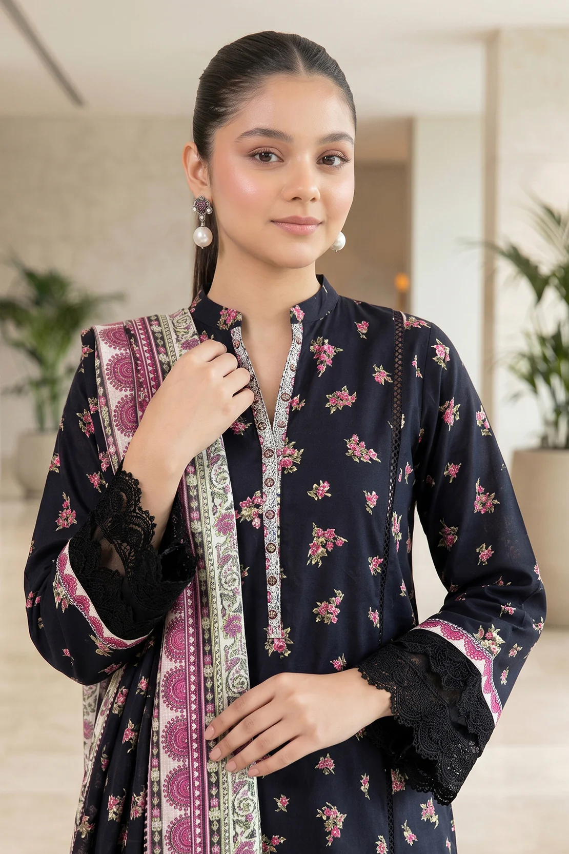 Printed - 2 Pc Lawn Suit - Image 4