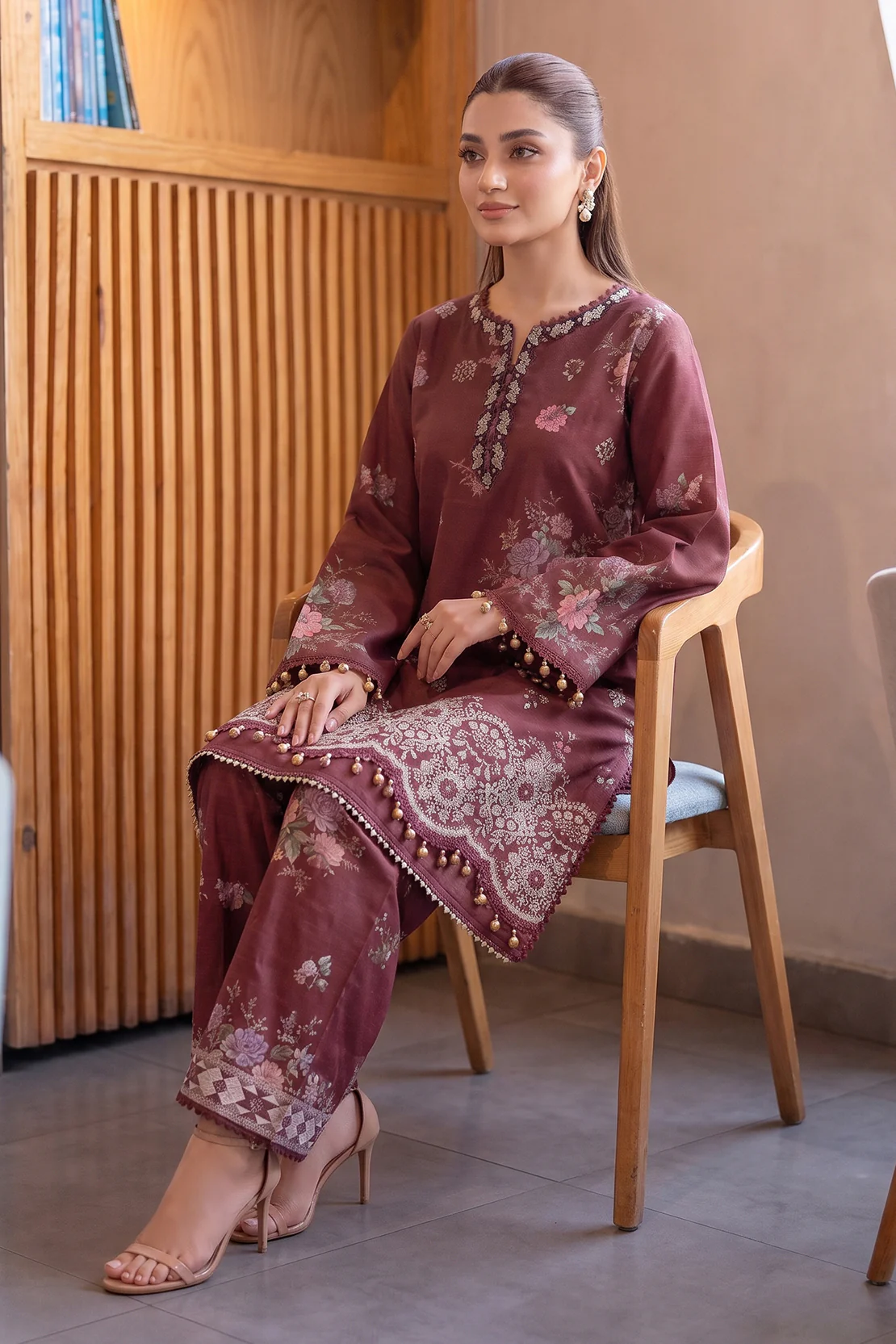 Embroidered - 2 Pc Lawn Suit - Image 2