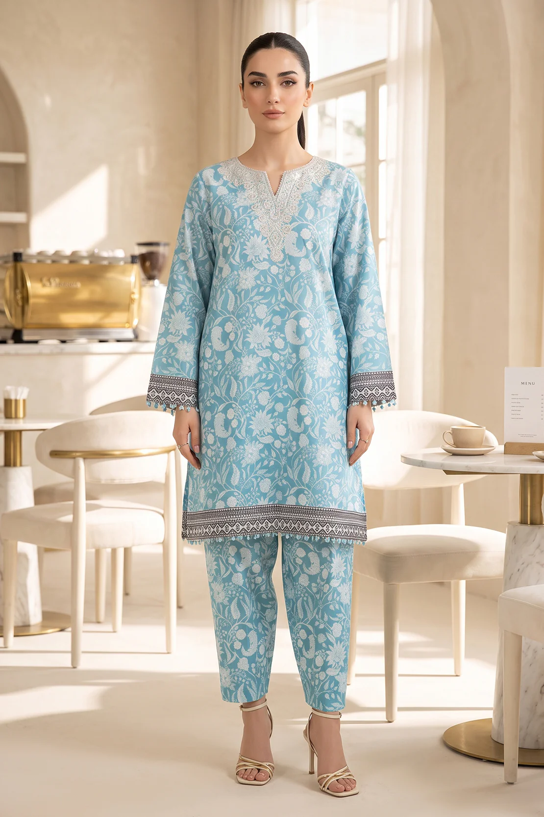 Embroidered - 2 Pc Lawn Suit