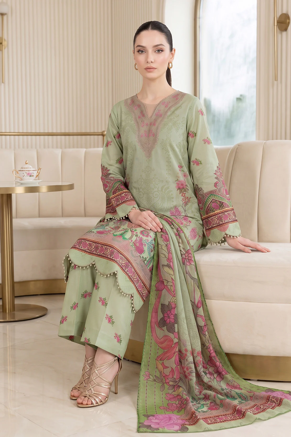 Embroidered - 3 Pc Lawn Suit - Image 2