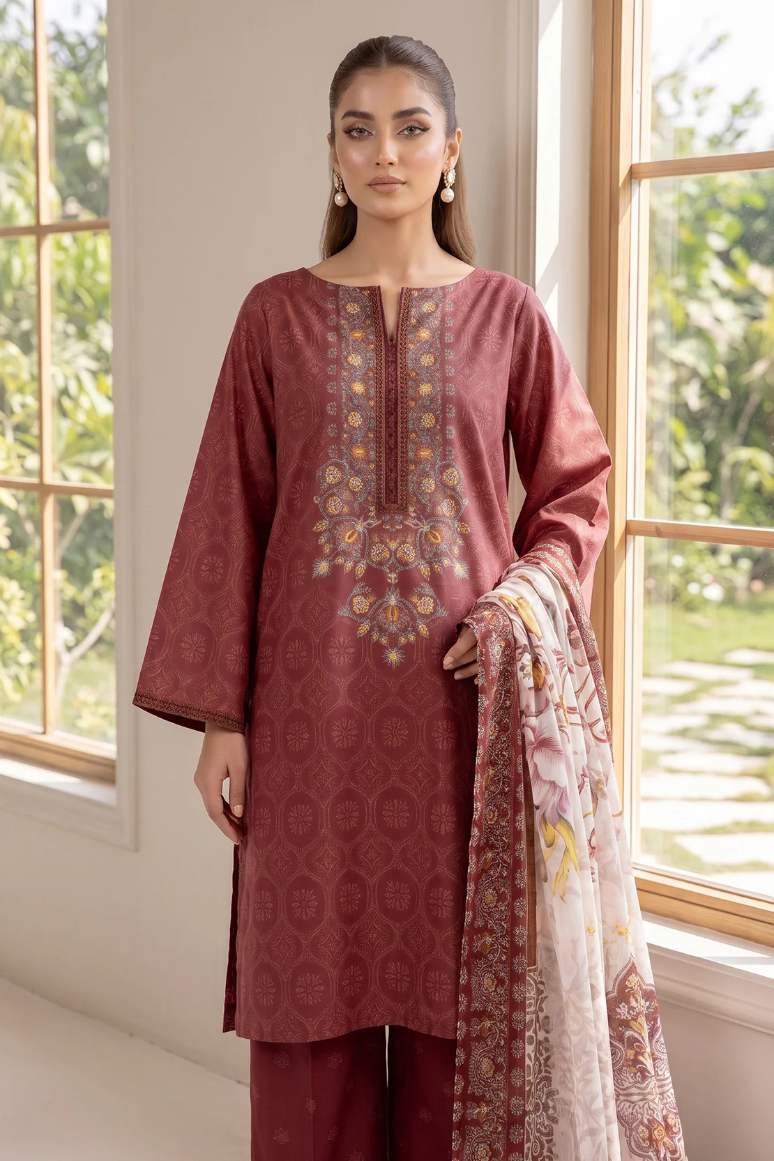 Printed - 3 Pc Lawn Suit - Image 3