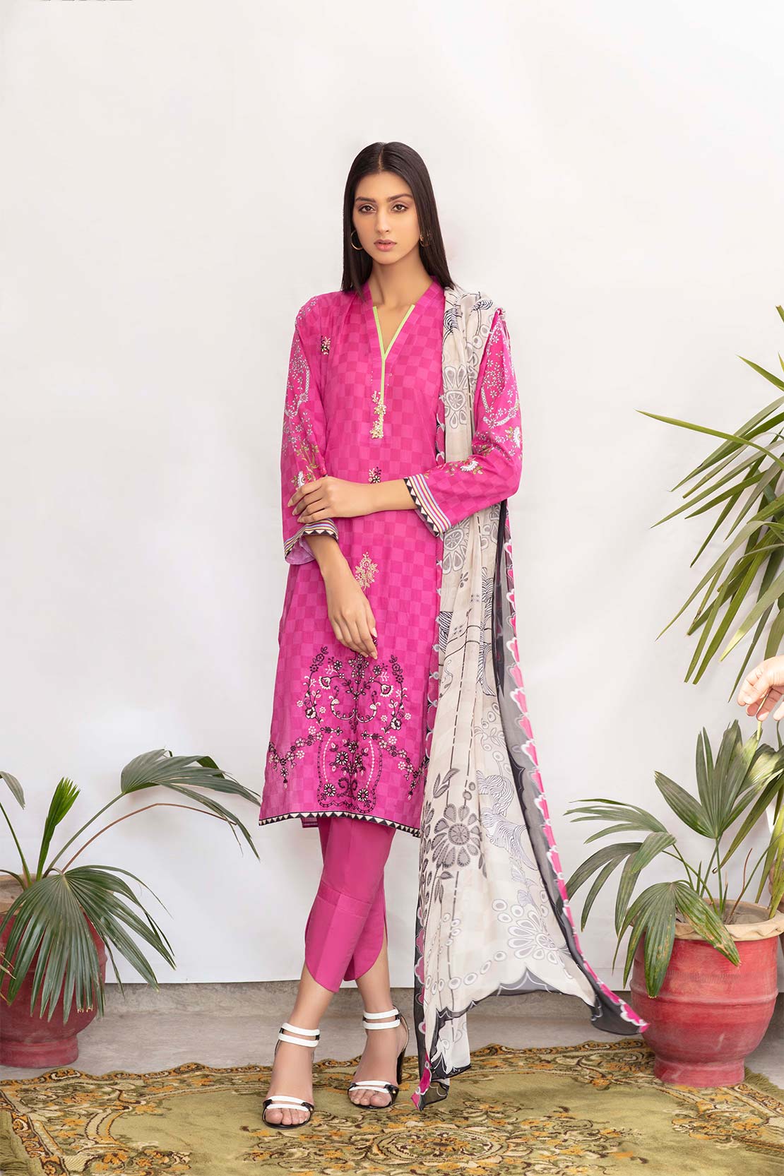 Shirt Trouser Dupatta - Image 2