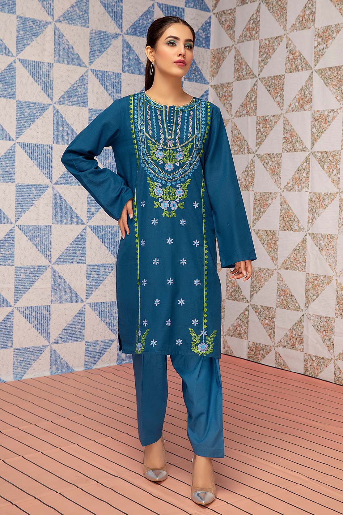 Solid Embroidered Shirt - Image 3