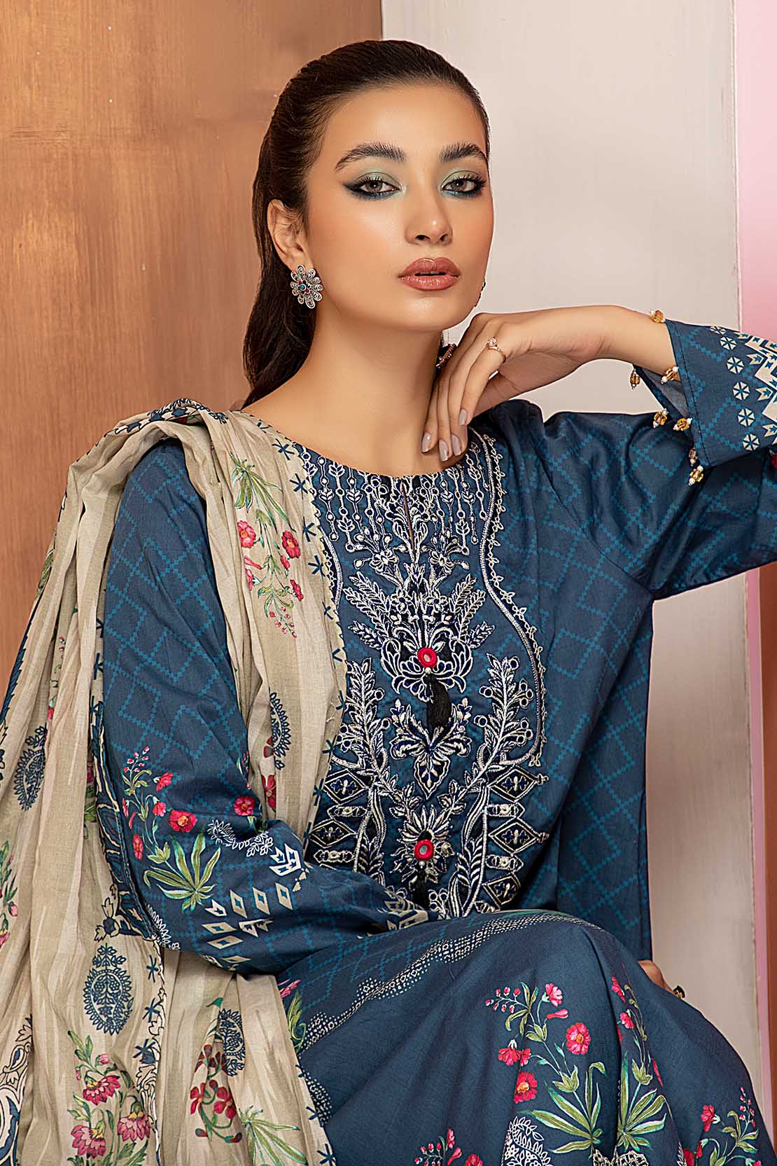 Shirt Trouser Dupatta - Image 5