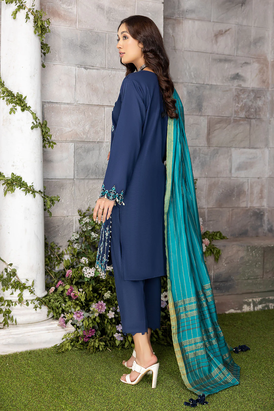 Shirt Trouser Dupatta - Image 2