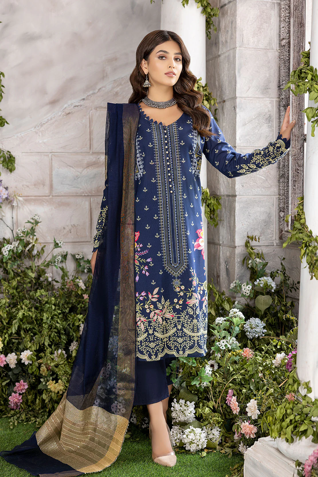 Shirt Trouser Dupatta - Image 3